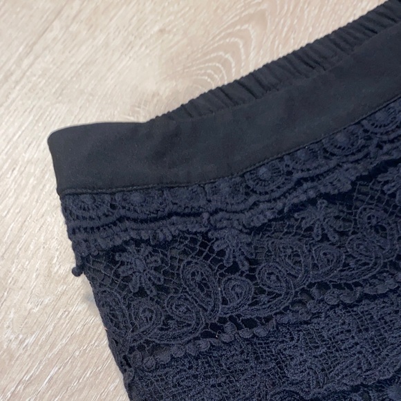 C. Luce Black Lace Women Shorts - Picture 3 of 8